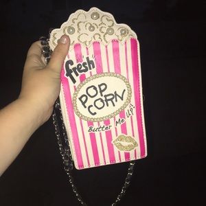 Grease pop corn grand bad